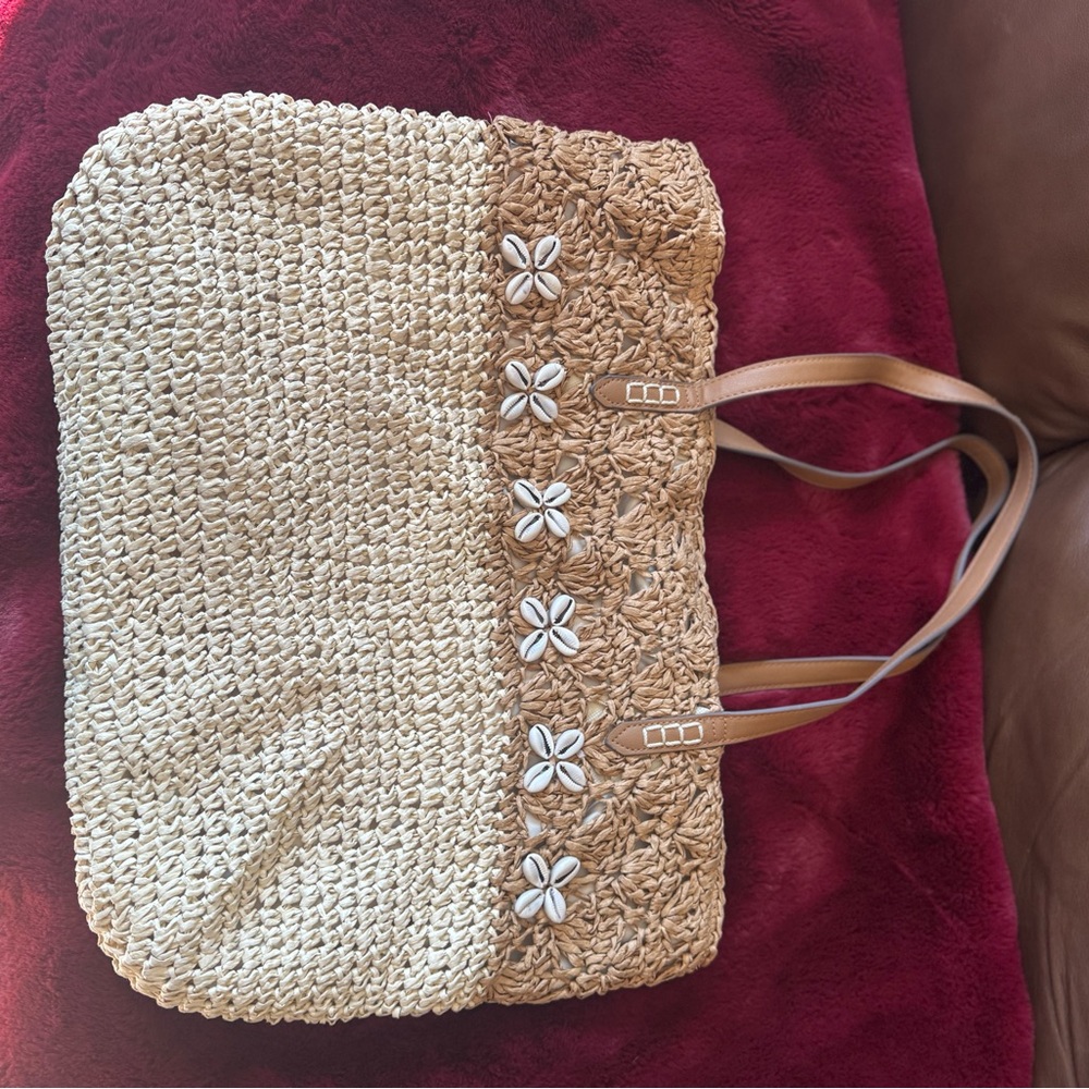 Brand Inc great summer bag shell on front